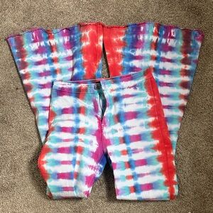 One of a Kind Stretchy High Waisted Flare Jeans. Size 5